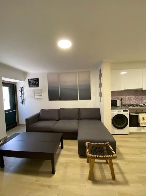 Artistic Digital Getaway - Patio & Great Location! Apartment Lisbon Bagian luar foto