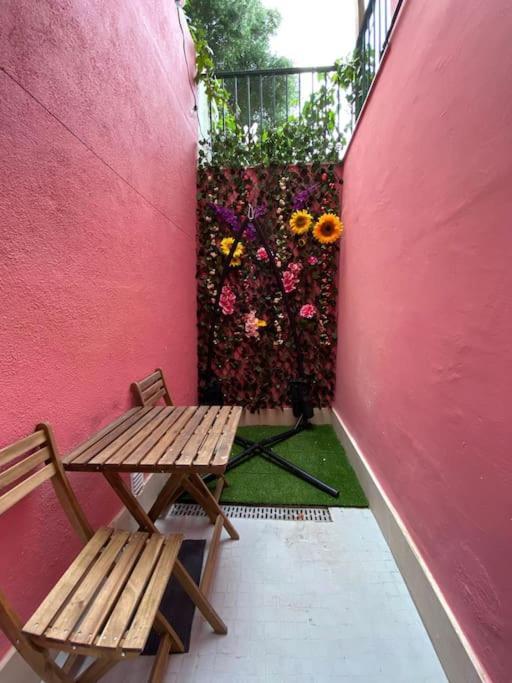 Artistic Digital Getaway - Patio & Great Location! Apartment Lisbon Bagian luar foto