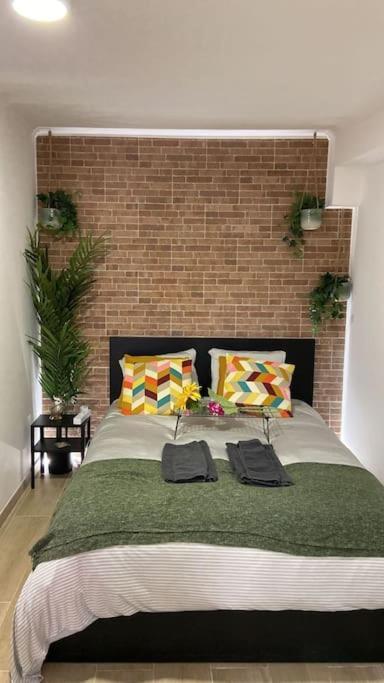 Artistic Digital Getaway - Patio & Great Location! Apartment Lisbon Bagian luar foto